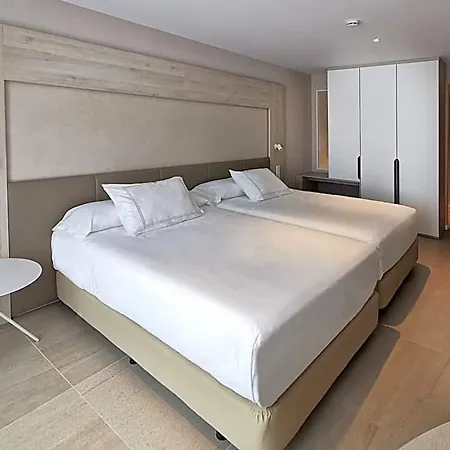 & Castillo De 4* Sup 4*